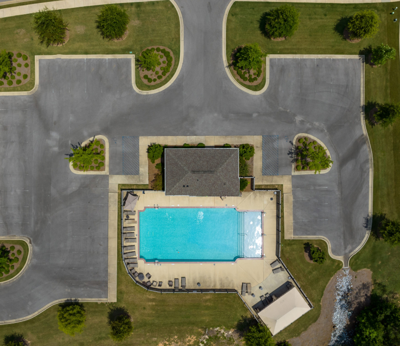 Birds view of house with pool